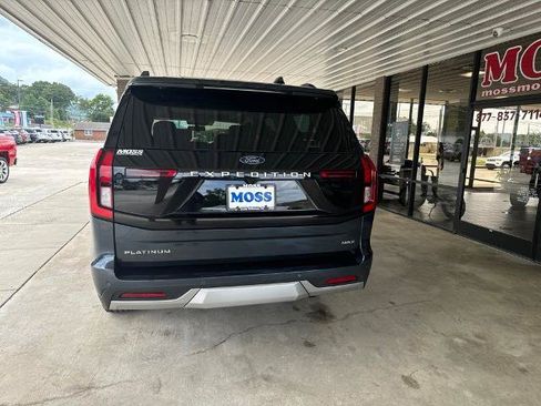 Certified 2025 Ford Expedition Max Platinum w/ Driver's Package AWD/4WD image 5