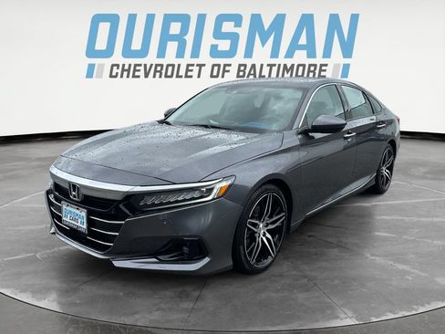 Used 2021 Honda Accord Touring image 2