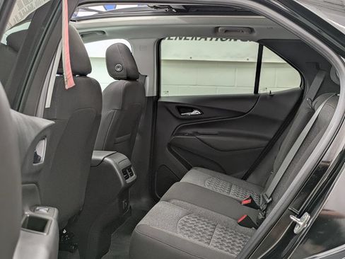 Used 2023 Chevrolet Equinox LT AWD/4WD image 15