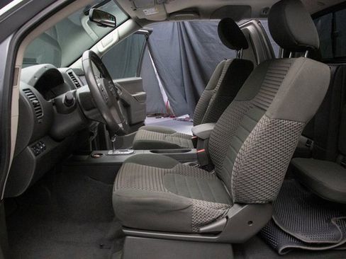 Used 2020 Nissan Frontier SV image 26