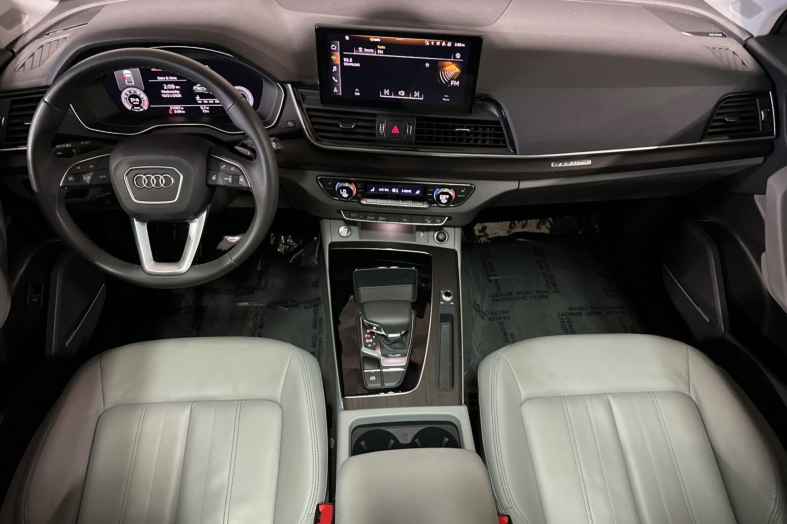 Used 2023 Audi Q5 2.0T Premium Plus w/ Premium Plus Package AWD/4WD image 12