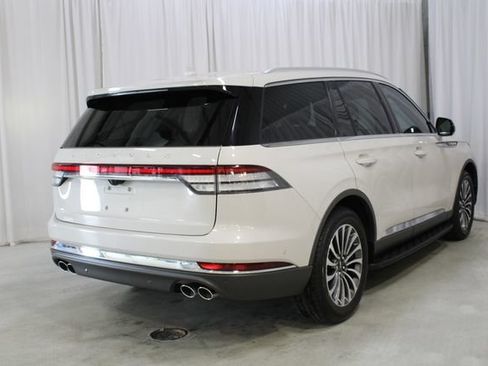 Used 2020 Lincoln Aviator Reserve w/ Elements Package Plus AWD/4WD image 26