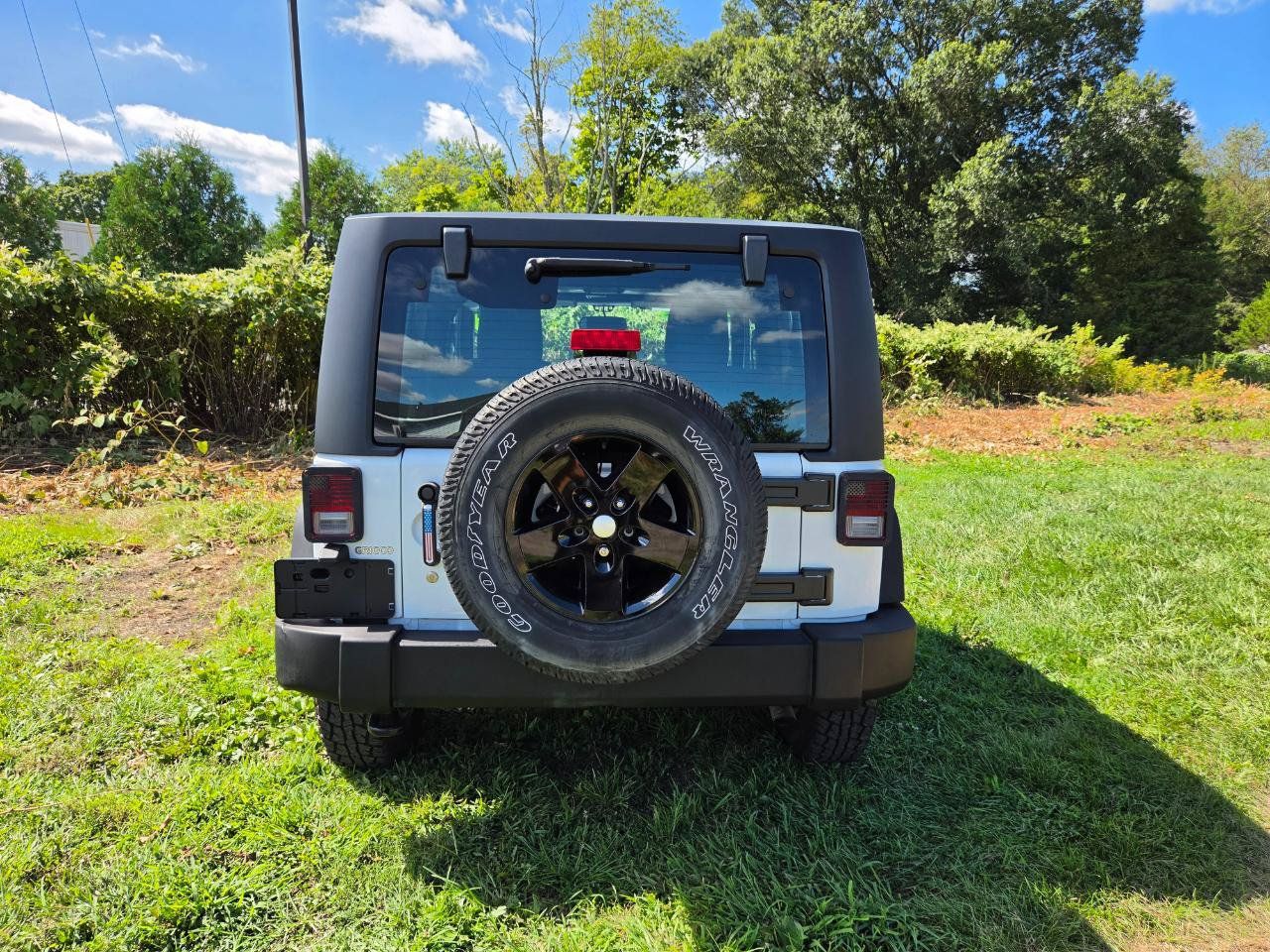 Used 2015 Jeep Wrangler Sport w/ Quick Order Package 24S AWD/4WD image 6