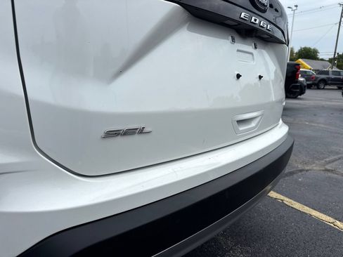 Used 2024 Ford Edge SEL w/ Convenience Package AWD/4WD image 11