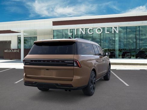 New 2026 Lincoln Navigator L Black Label AWD/4WD image 8