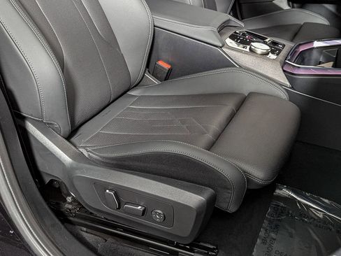 Used 2025 BMW X3 xDrive30i w/ Convenience Package image 26