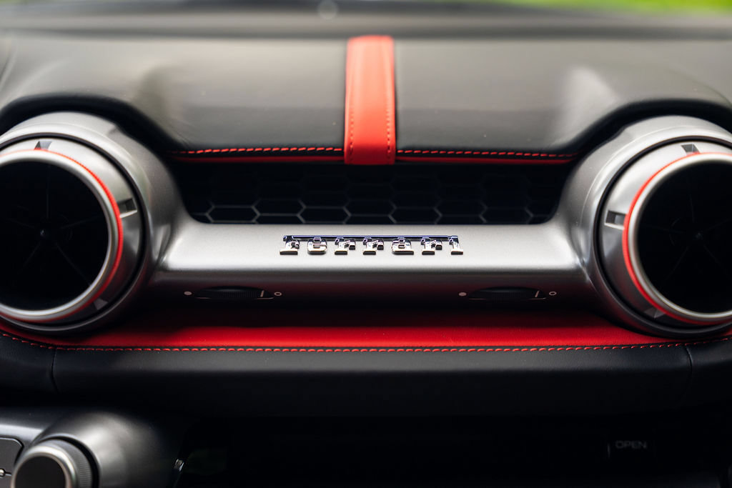 Used 2020 Ferrari 812 Superfast RWD image 20