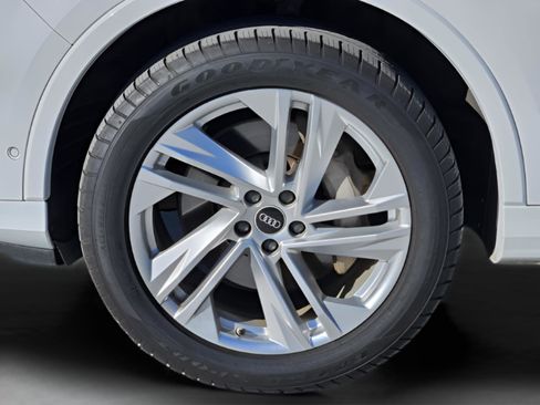 Used 2022 Audi Q7 2.0T Premium w/ Convenience Package image 34