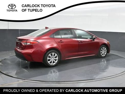 Used 2024 Toyota Corolla LE FWD image 3