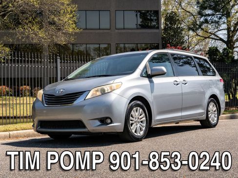 Used 2011 Toyota Sienna XLE w/ Entertainment Pkg FWD image 1