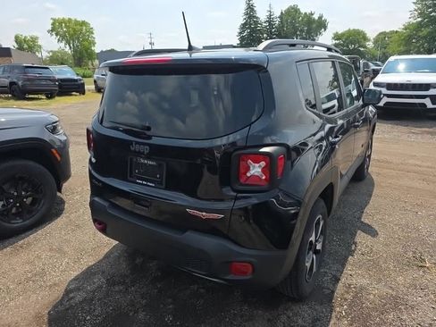 Used 2022 Jeep Renegade Trailhawk AWD/4WD image 5