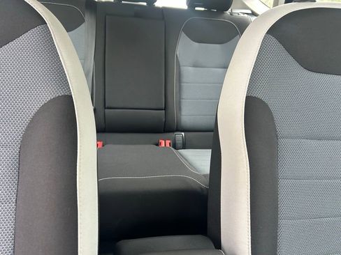 Certified 2025 Volkswagen Taos S image 38