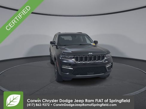 Certified 2025 Jeep Grand Cherokee Limited w/ Luxury Tech Group II AWD/4WD image 4