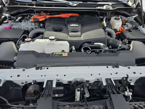 Used 2026 Toyota Sequoia Limited AWD/4WD image 34