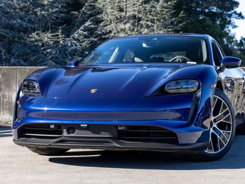 Certified 2021 Porsche Taycan image 7