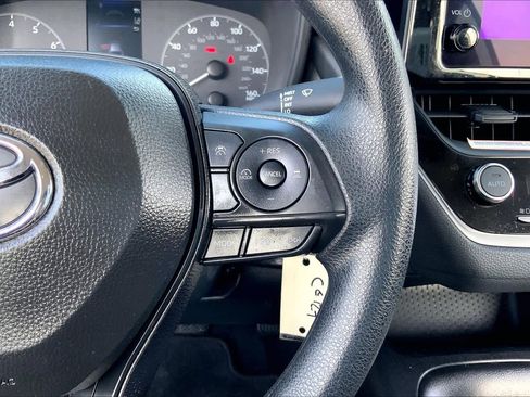 Used 2024 Toyota Corolla LE FWD image 24