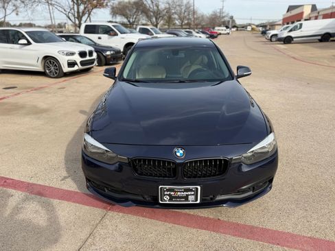 Used 2017 BMW 320i Sedan image 2