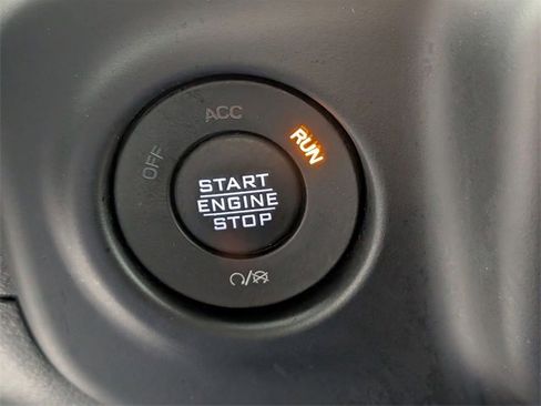 Certified 2023 Jeep Wrangler Sahara w/ Cold Weather Group image 23