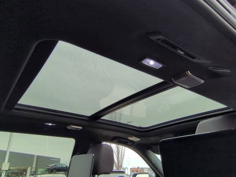 Used 2023 Cadillac Escalade Sport Platinum image 23