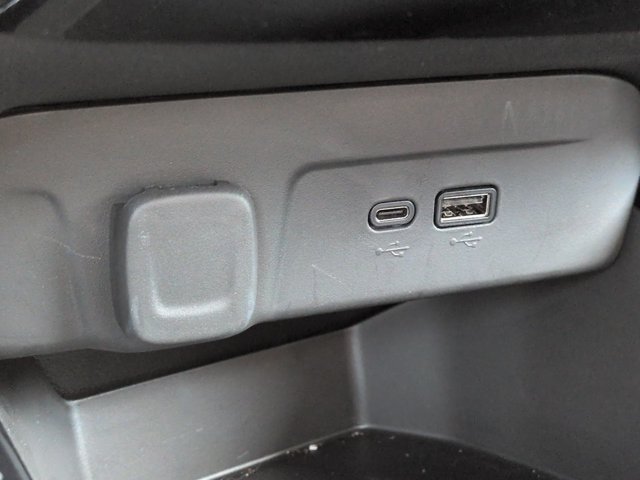 Used 2024 Chevrolet Trax ACTIV w/ Driver Confidence Package FWD image 21