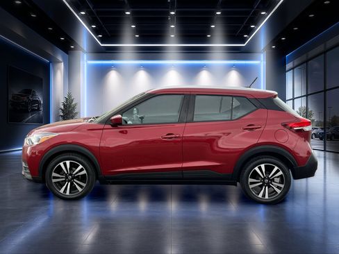 Used 2019 Nissan Kicks SV FWD image 7