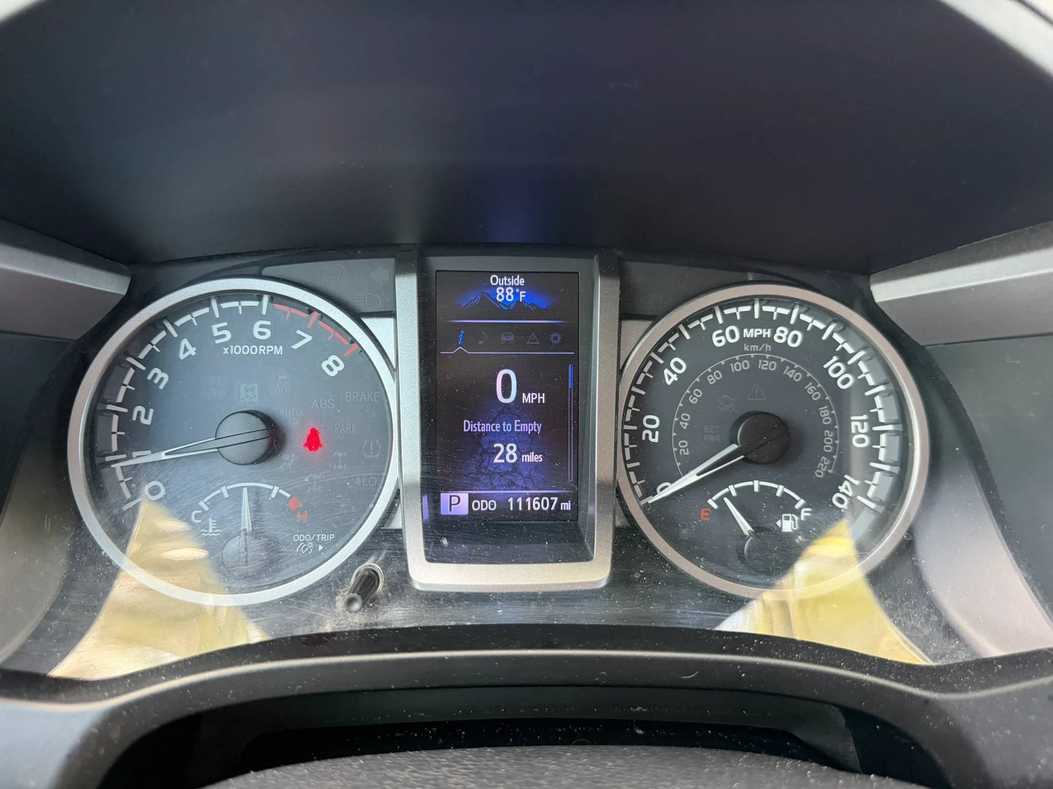 Used 2018 Toyota Tacoma SR5 AWD/4WD image 11