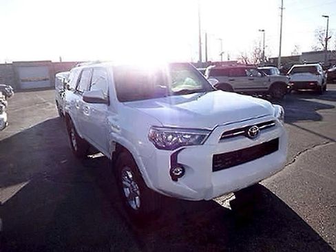 Used 2024 Toyota 4Runner SR5 AWD/4WD image 1