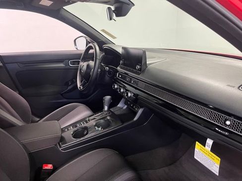 Used 2025 Honda Civic Sport image 11