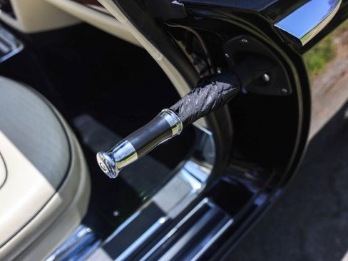 Used 2015 Rolls-Royce Phantom Drophead Coupe image 29