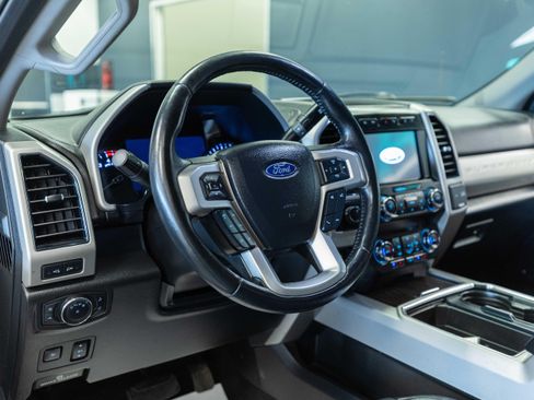 Used 2020 Ford F450 Lariat w/ Lariat Ultimate Package AWD/4WD image 8