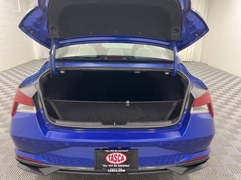 Used 2023 Hyundai Elantra Limited image 6