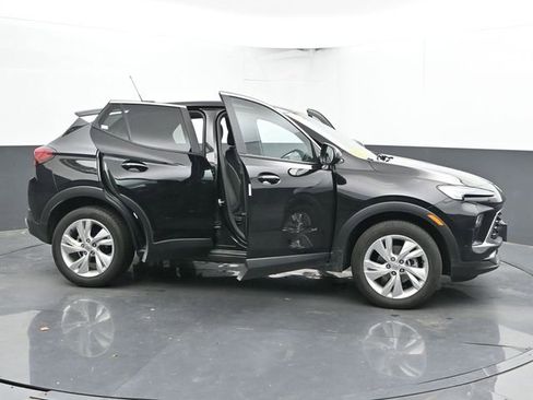 Used 2025 Buick Encore GX Preferred image 55