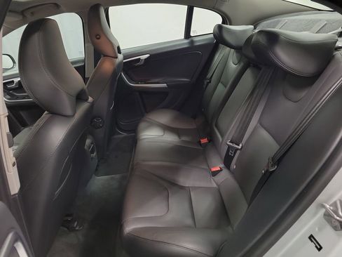 Used 2015 Volvo S60 T5 Premier image 23