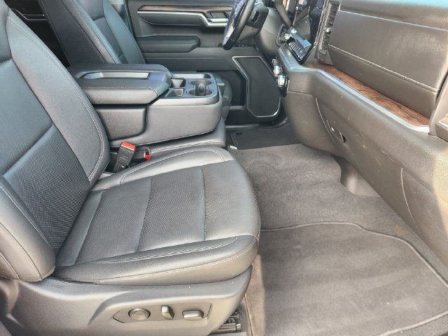 Used 2025 GMC Sierra 1500 SLT RWD image 14
