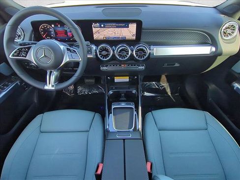 New 2026 Mercedes-Benz GLB 250 image 15
