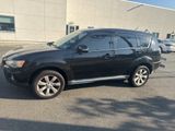 Used 2010 Mitsubishi Outlander GT image 2