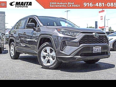 Certified 2021 Toyota RAV4 LE AWD/4WD image 1