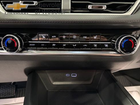 New 2026 Chevrolet Equinox LT w/ Convenience Package II image 24