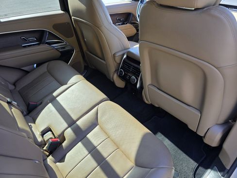 Certified 2023 Land Rover Range Rover SE AWD/4WD image 26