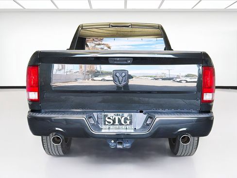 Used 2017 RAM 1500 Express image 5