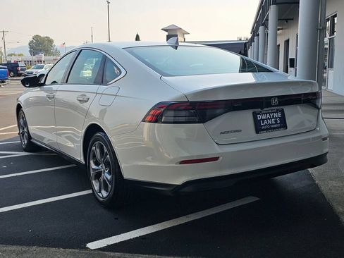 Used 2024 Honda Accord EX image 3