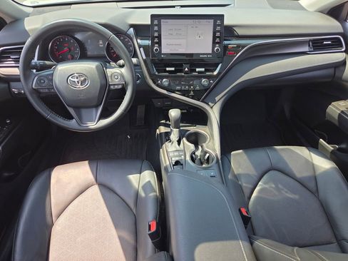 Used 2023 Toyota Camry XSE FWD image 7