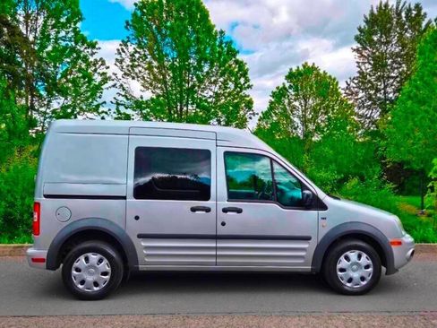 Used 2013 Ford Transit Connect XLT image 6