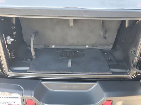 Used 2021 Jeep Wrangler Rubicon image 22