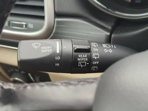 Certified 2020 Jeep Grand Cherokee Limited AWD/4WD image 27