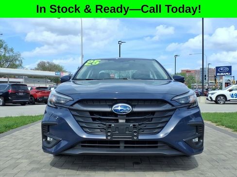 Used 2025 Subaru Legacy Limited AWD/4WD image 2