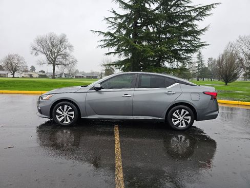 Used 2021 Nissan Altima 2.5 S w/ Driver Assist Package image 26