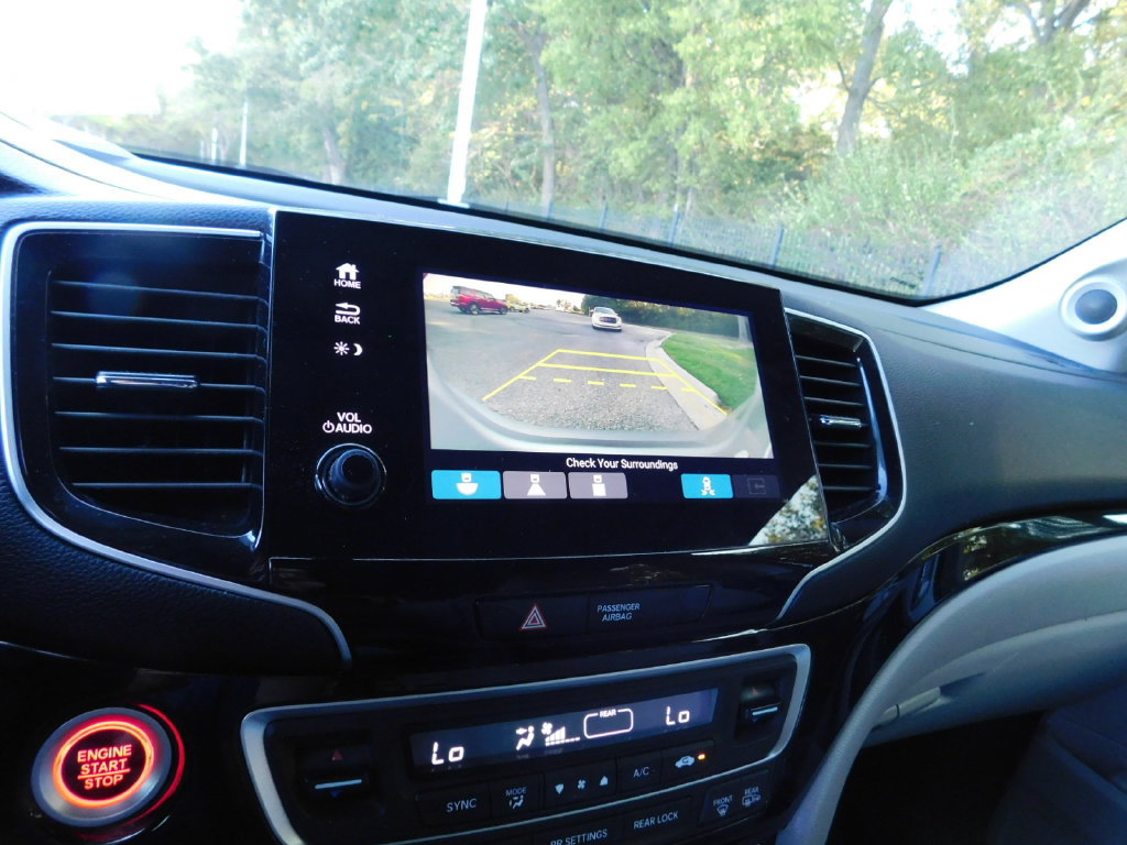 Used 2019 Honda Pilot Touring image 11