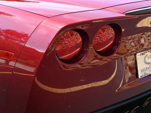 Used 2006 Chevrolet Corvette Convertible w/ Preferred Equipment Group RWD image 14