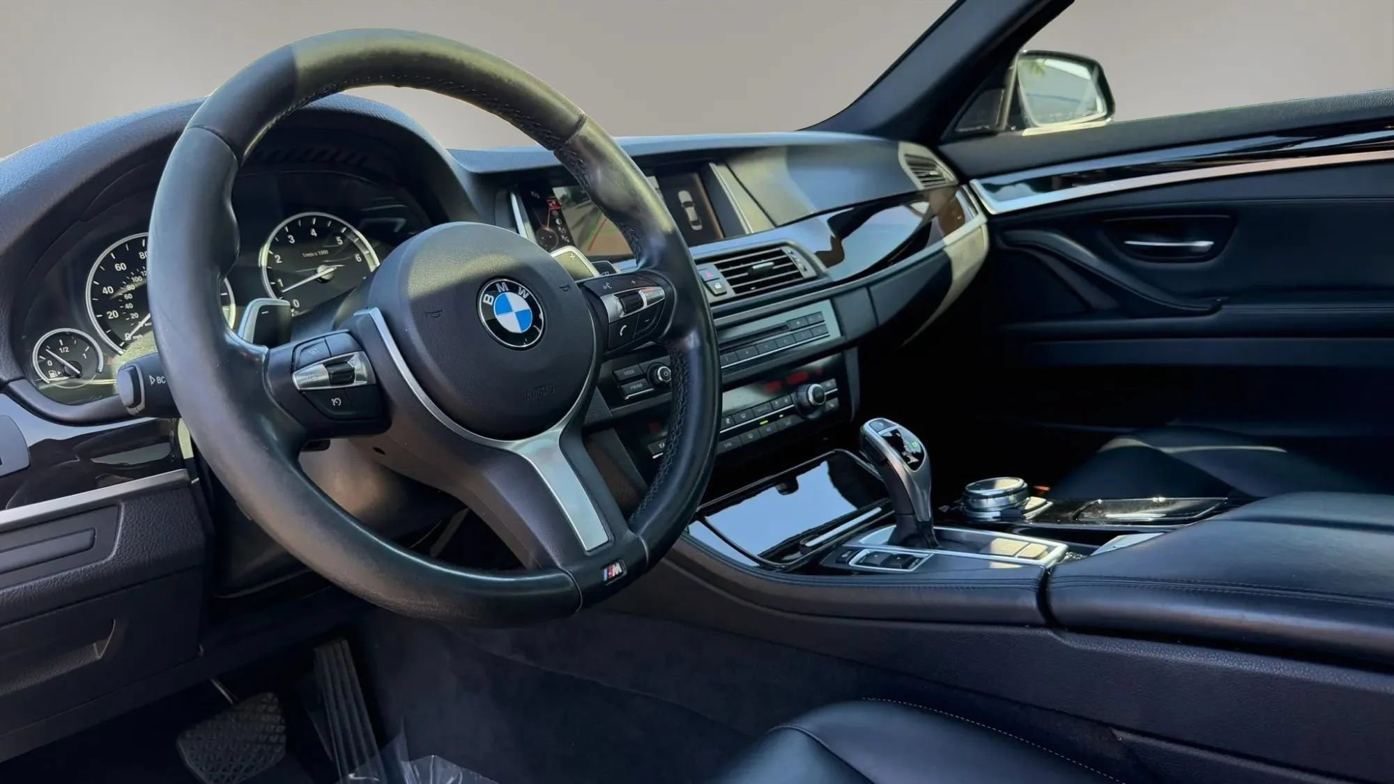 Used 2016 BMW 535i Sedan RWD image 10